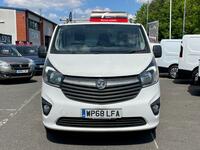 VAUXHALL VIVARO